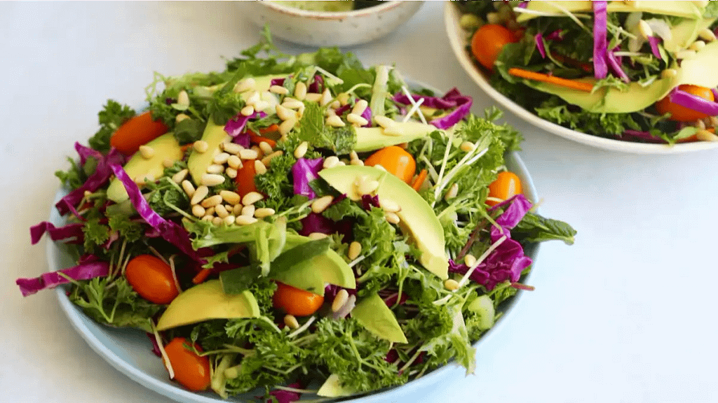Prato com Saladas detox, receitas no Blog Dica Pronta.