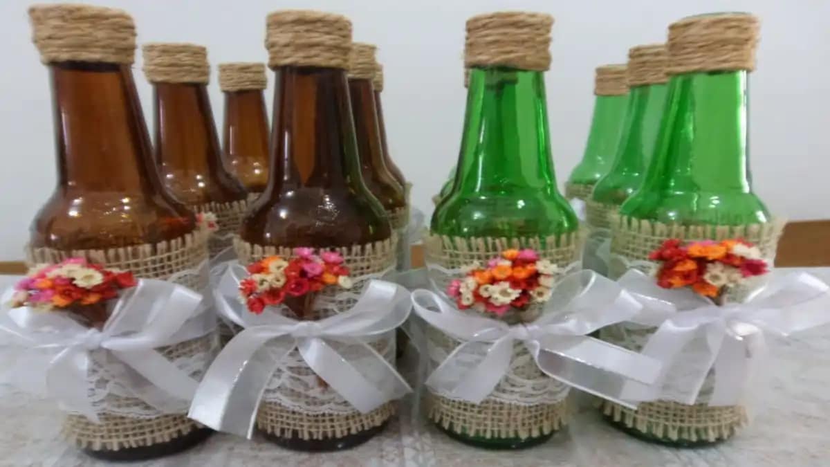 Centros de mesa criativos nas festa de adultos no Blog Dica Pronta