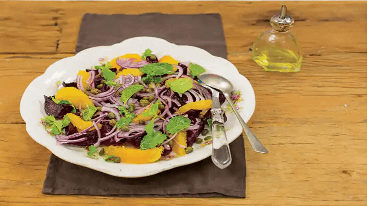 Prato de Salada detox, com todas as dicas e receitas completas estão no Blog Dica Pronta, confira.